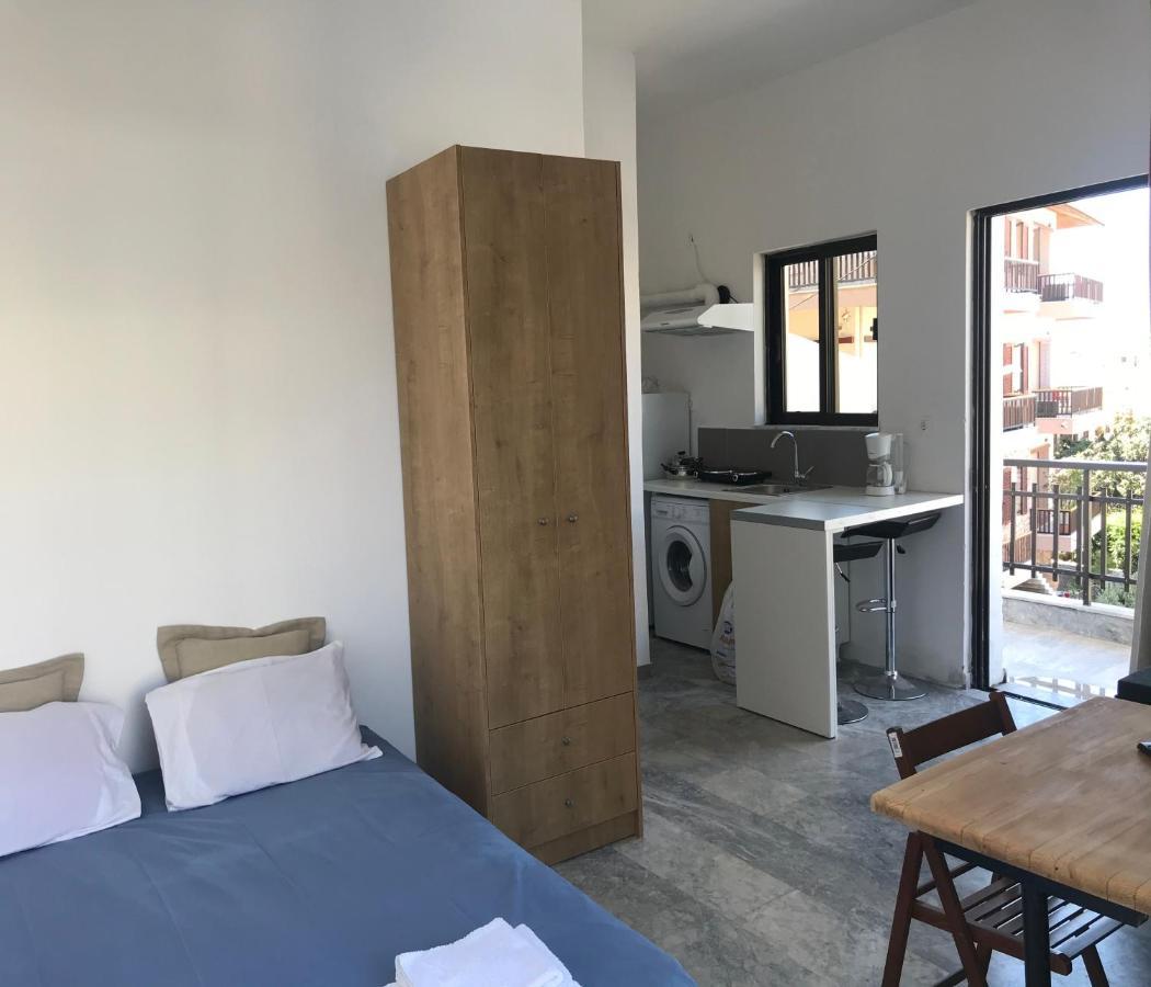 Amalthia Hotel Apartments Rethymno Exteriör bild